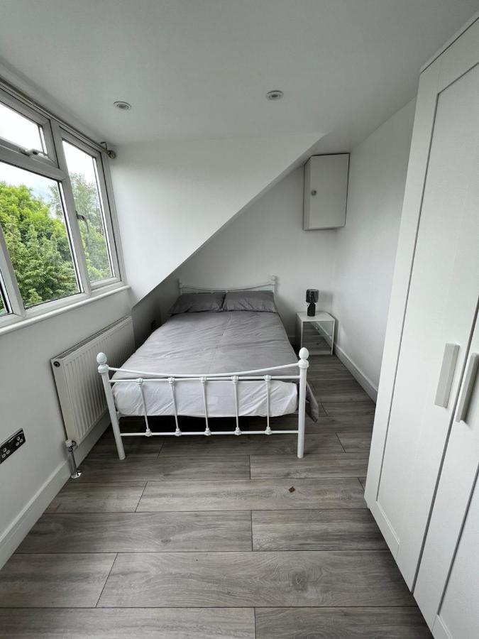 Lovely 2 Bedroom Flat With Roof Terrace In London Nw6 Екстер'єр фото