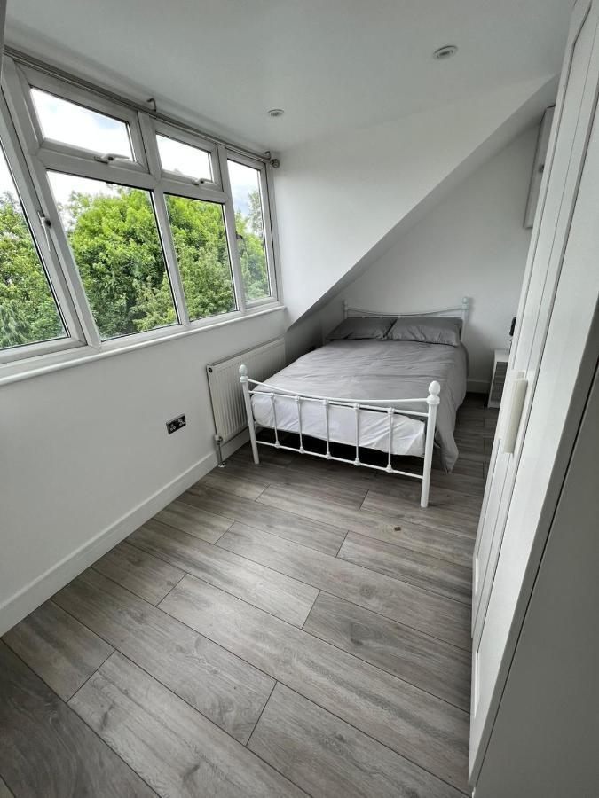 Lovely 2 Bedroom Flat With Roof Terrace In London Nw6 Екстер'єр фото