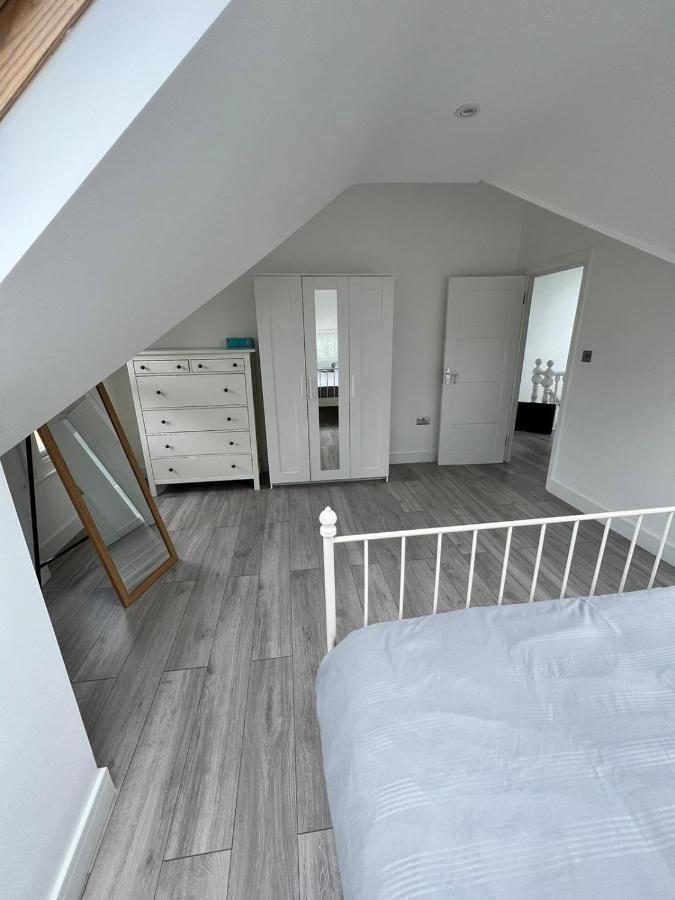 Lovely 2 Bedroom Flat With Roof Terrace In London Nw6 Екстер'єр фото